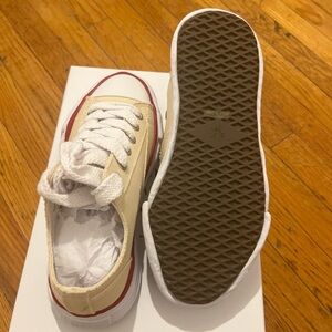 Maison Mihara Yasuhiro Peterson Low Sneakers – Red & White – EU 40 / Men’s 7